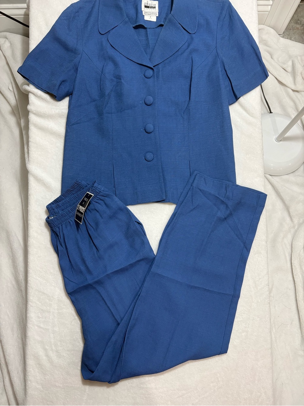 Leslie Fay Classic Women's Two-Piece Pant Set in Royal Blue